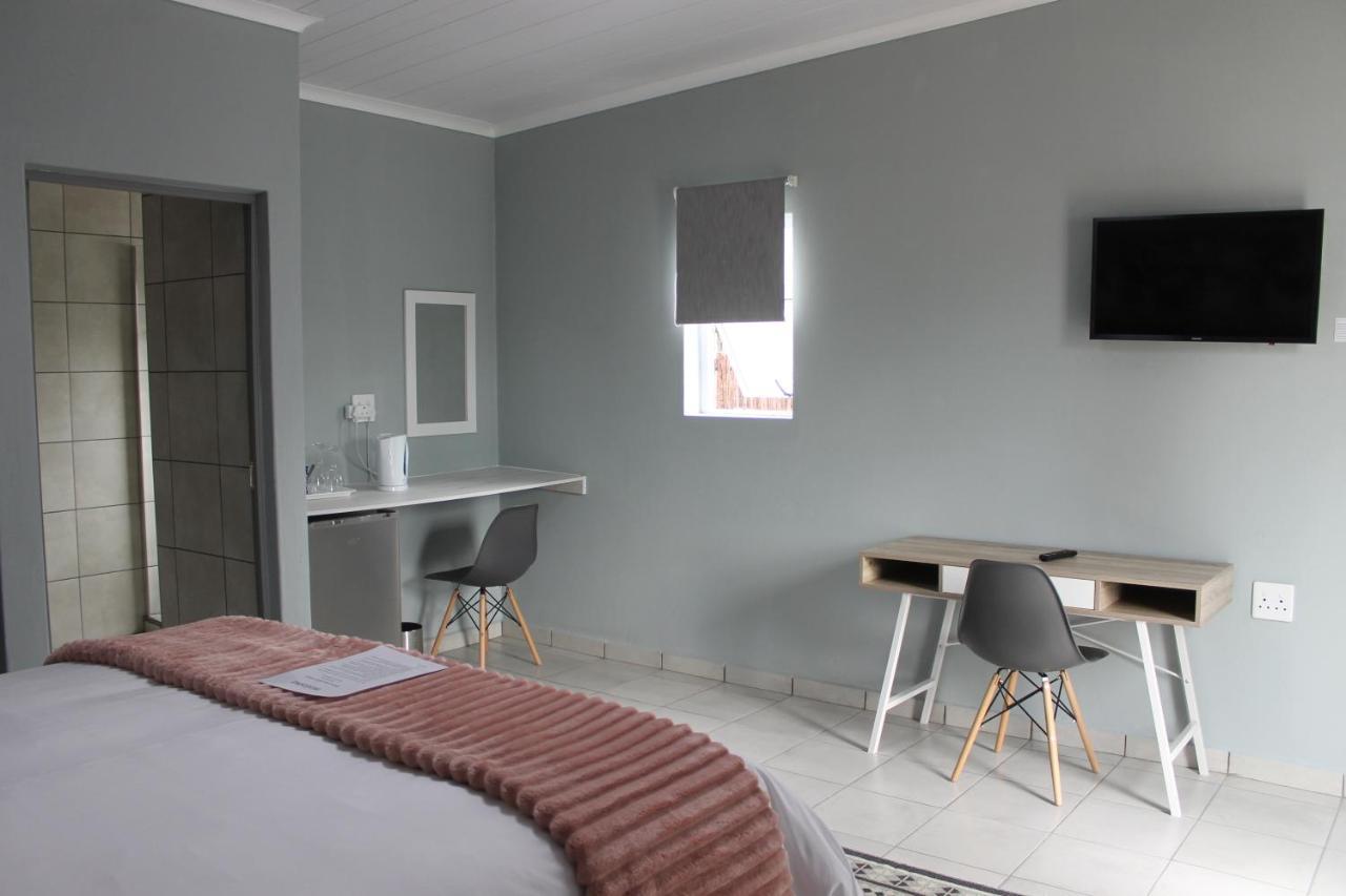 Berry Lane Guesthouse Kroonstad Exteriör bild