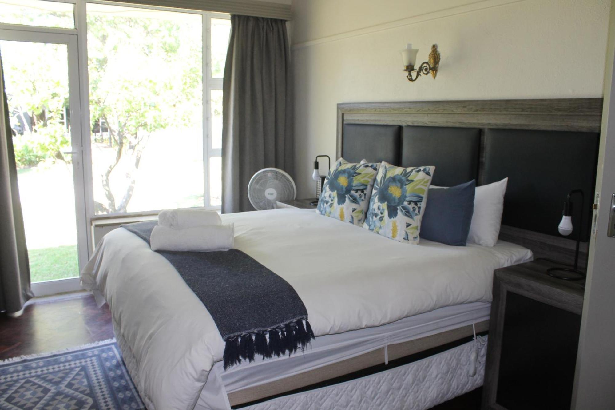 Berry Lane Guesthouse Kroonstad Exteriör bild