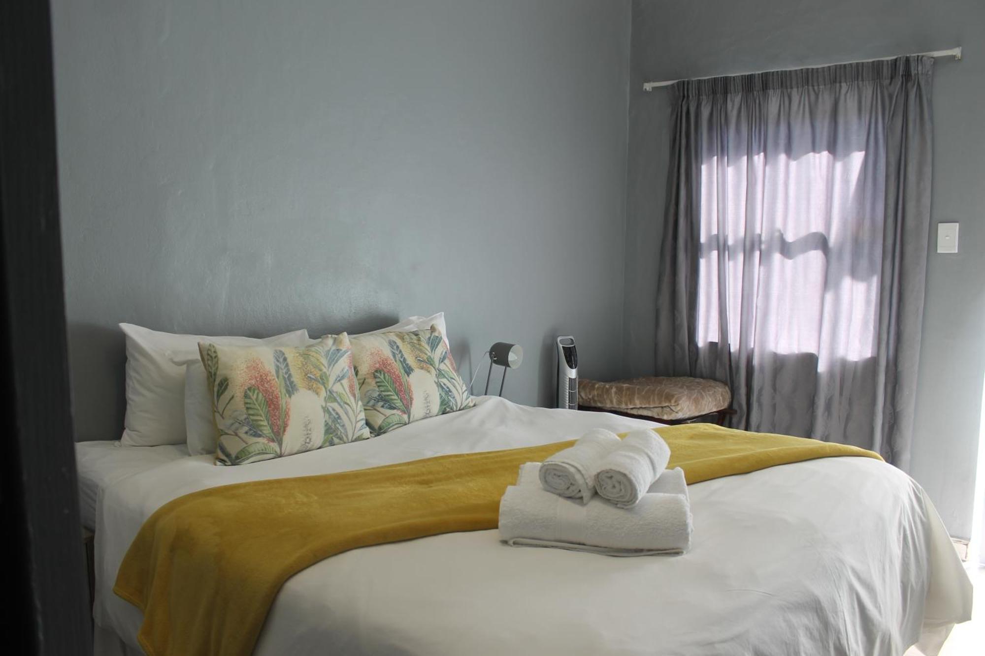 Berry Lane Guesthouse Kroonstad Exteriör bild