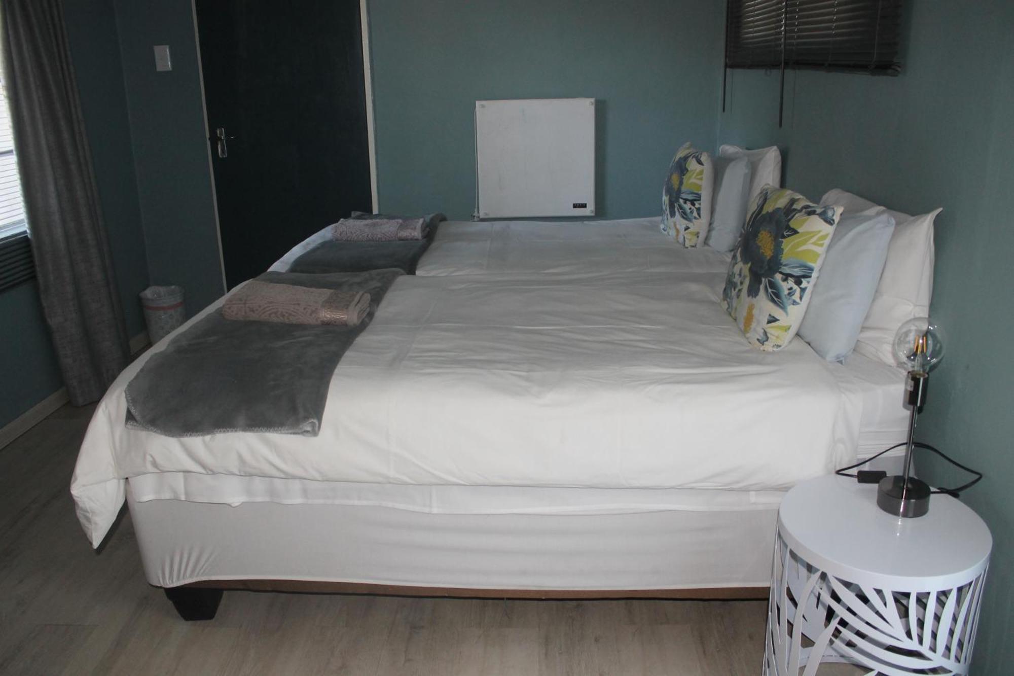 Berry Lane Guesthouse Kroonstad Exteriör bild